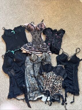 Victoria’s Secret Lot Mixed Lace & Leopard Lingerie Set - Black & Nude Accents